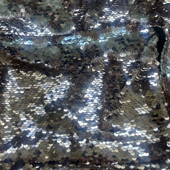 Reversible sequin backpack - Picture 2 of 5